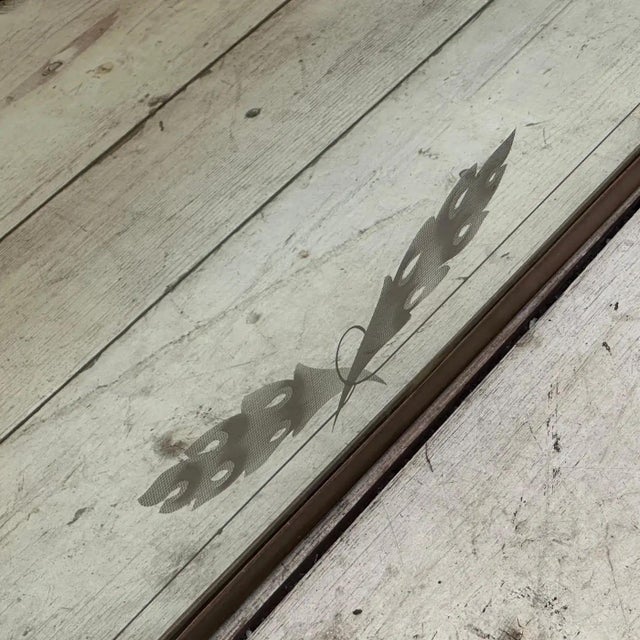 1950s Gio Ponti Style Mid-Century Modern Brass and Etched Glass Big Wall Mirror For Sale - Image 12 of 14