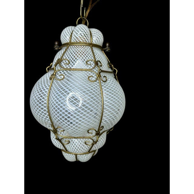 Glass Pair of Caged Venetian Lantern in Murano Reticello Glass, 1940s For Sale - Image 7 of 12