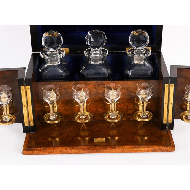 Antique 19th Century Victorian Burr Walnut and Crystal 3-Decanter Tantalus Dry Bar, Set of 12 For Sale - Image 4 of 18
