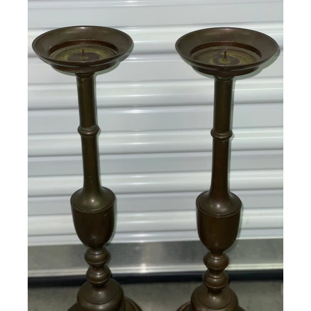 Arteriors Home 1990s Arteriors Home Sculptural Bronze Metal Eiffel Pillar Candle Holders Candlesticks Set For Sale - Image 4 of 9