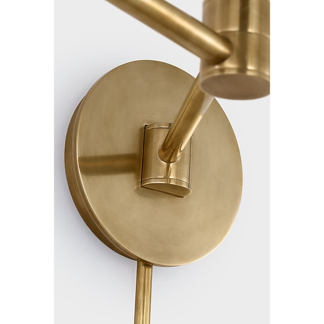 2020s Barbara Barry for Visual Comfort Signature Go Lightly Swing Arm Wall Light in Soft Brass with Linen Shade For Sale - Image 5 of 9