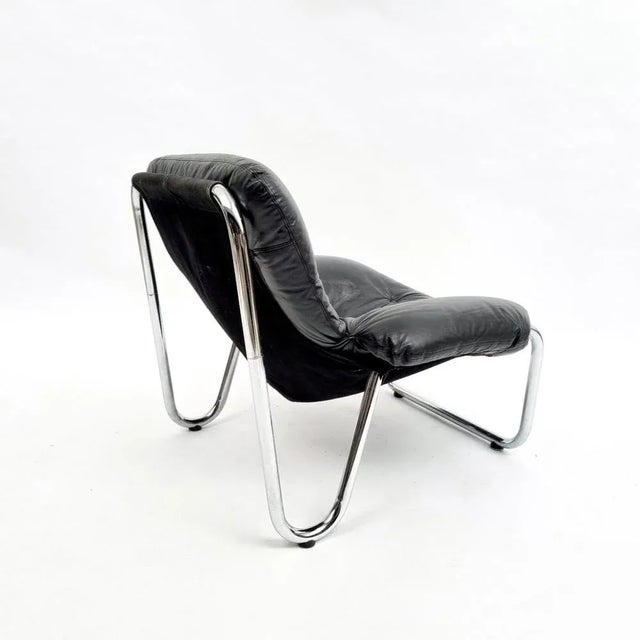 1970s Black Leather Lounge Chair, 1973 For Sale - Image 5 of 6
