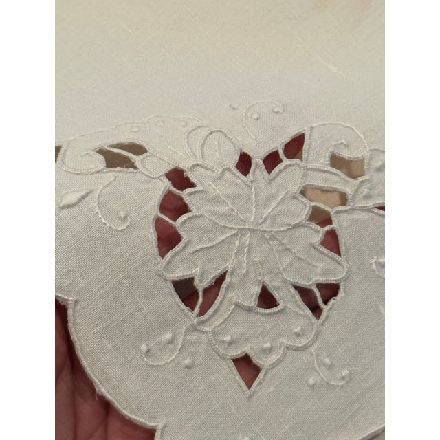 12 Exquisite Napkins That Fold to 8 Inches