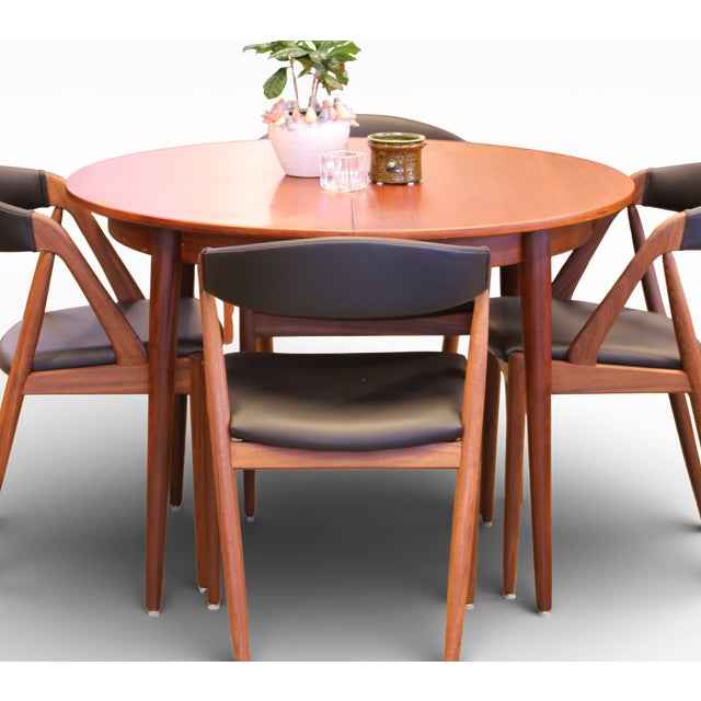 Round Danish Dining Table in Veneered Teak with Extension Leaves, 1960s For Sale - Image 11 of 14