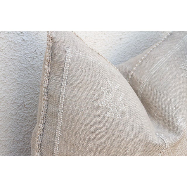 Moroccan Set of 2, Linen Stag Cactus Silk Moroccan Pillows For Sale - Image 3 of 8