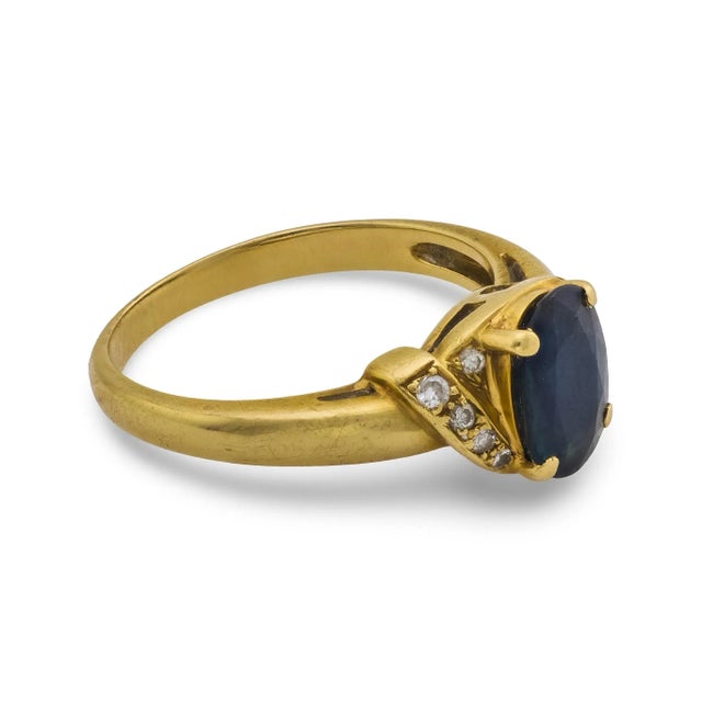 1990s Vintage Sapphire Diamond 14k Yellow Gold Ring, Size 5.25 For Sale - Image 5 of 6