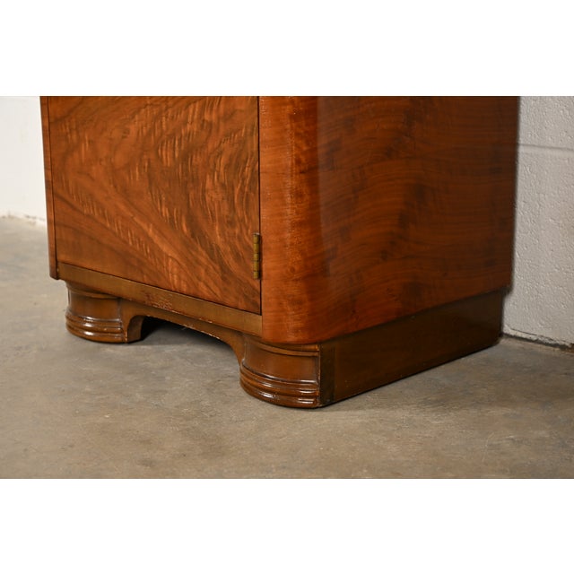 Donald Deskey Style Art Deco Burl Wood Nightstand, Circa 1930s For Sale - Image 14 of 18