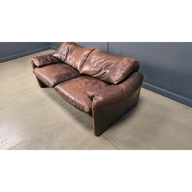 Leather Maralunga Sofa by Vico Magistretti for Cassina, 1970s For Sale - Image 12 of 15