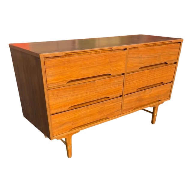 Mid 20th Century Fully-Refinished Mid Century Stanley Sixer For Sale