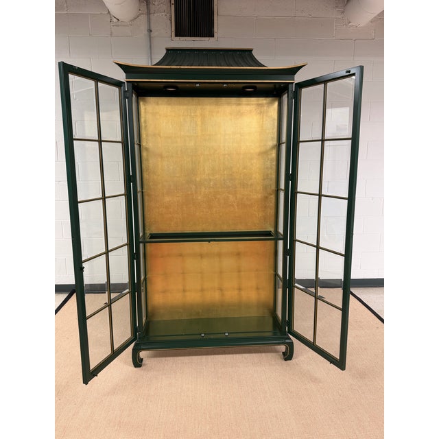 Pagoda Top Chinoiserie Display Cabinet in Green Lacquer From Union National For Sale - Image 10 of 12