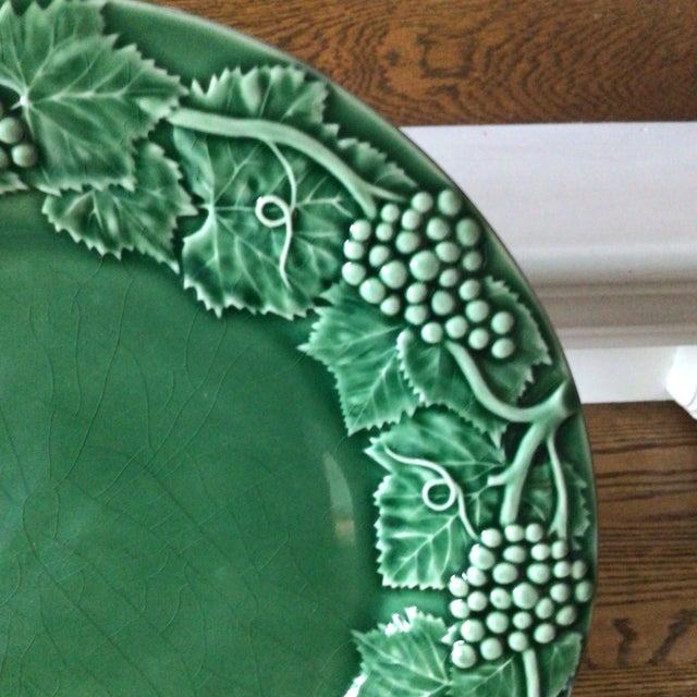 Portuguese Bordallo Pinheiro Green Grape and Grape Leaf Serving Dish For Sale - Image 9 of 13