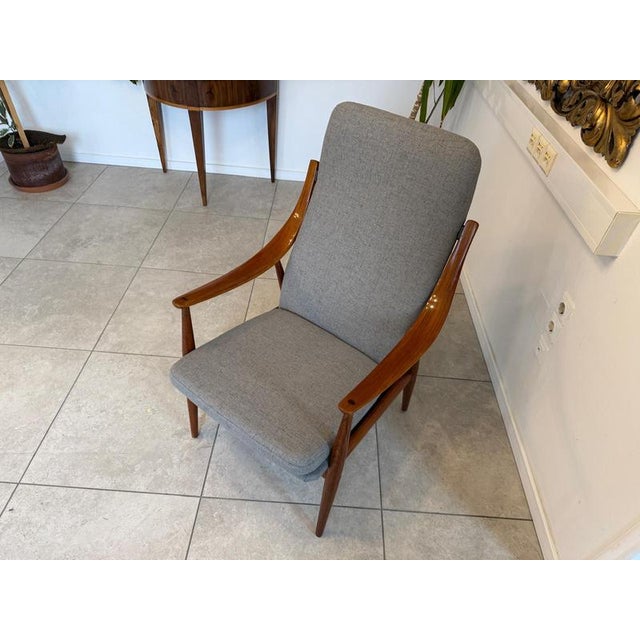 Danish Lounge Chair in Beech For Sale - Image 3 of 18
