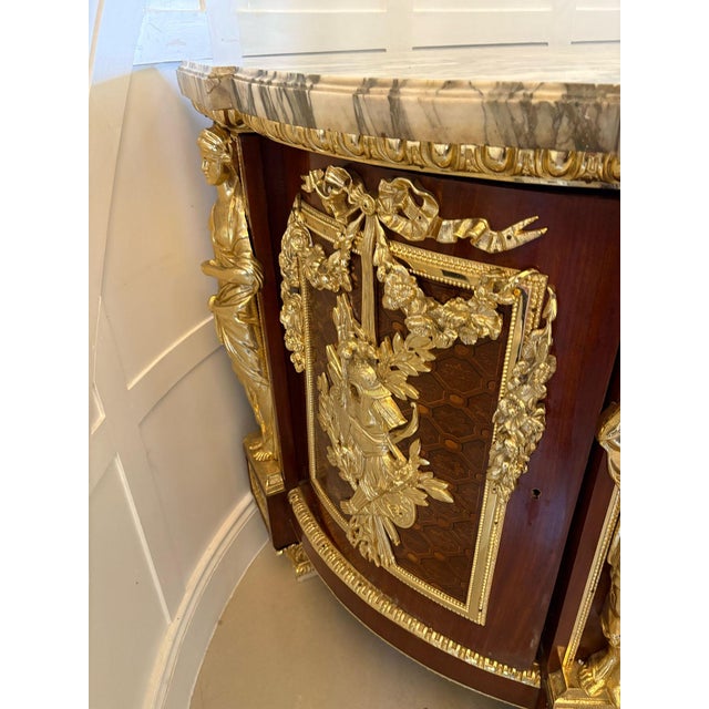 Antique Louis XVI Style of Mahogany, Fruitwood Marquetry & Gilt Bronze Mounted Commodes after the Original by Jean-Henri Riesener, 1900s, Set of 2 For Sale - Image 17 of 18