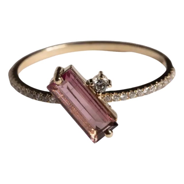 14k Gold Pink Tourmaline and Diamond Ring, Size 7.75 For Sale