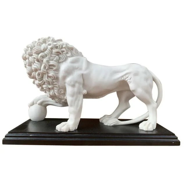 Marble Lion Gatekeeper Statues, Set of 2 For Sale - Image 6 of 8