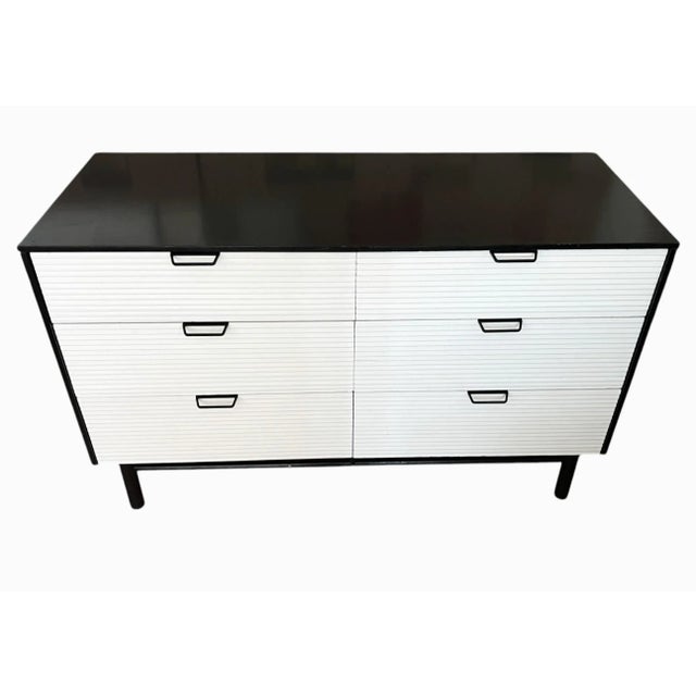 Mid-Century Modern Restored Mid-Century Modern Dresser in Black & White With Ribbed Drawer Fronts For Sale - Image 3 of 12