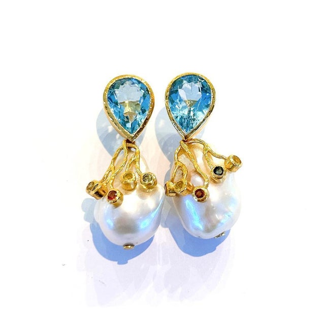 Bochic “Capri” London Topaz & Sapphire Earrings Set In 18K Gold & Silver For Sale - Image 4 of 10