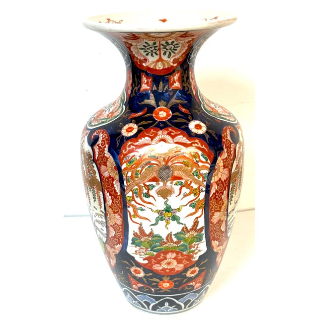 Large Meiji Period Imari Porcelain Garden Landscape Vase, Attributed to Fukagawa For Sale - Image 11 of 16
