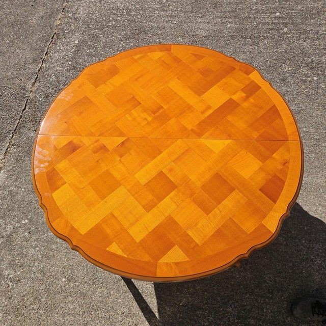 French Louis XV Style Extendable Marqueterie Cherrywood Dining Table, 1880s For Sale - Image 9 of 18