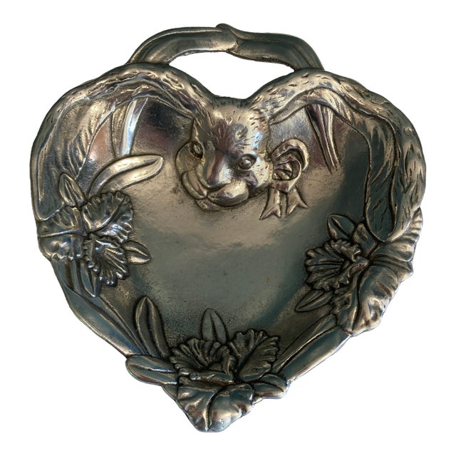 Arthur Court 1994 Heart-Shaped Bunny Dish in Sand-Cast Aluminum - Signed For Sale