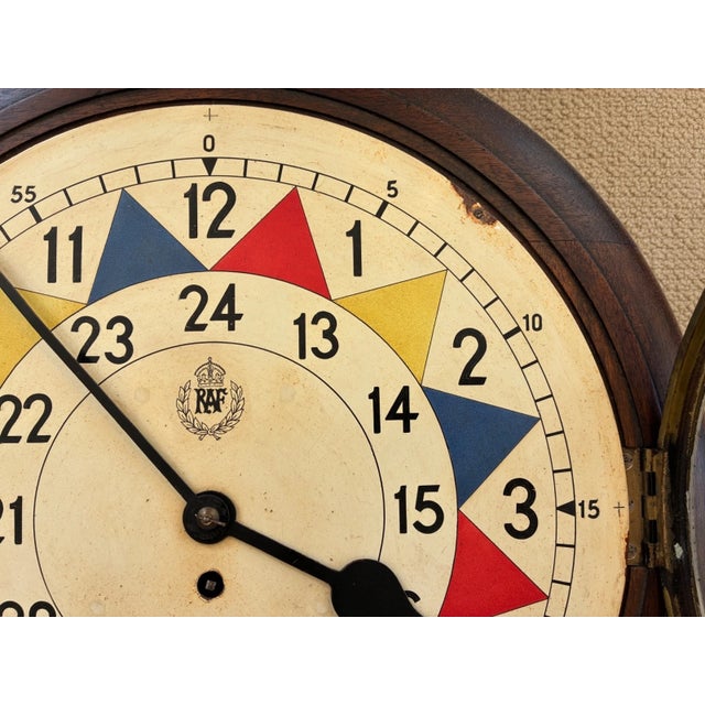 Mid-Century Modern 1930s Original Raf Operation Room Sector Fusee Wall Clock Battle of Britain Ww2 For Sale - Image 3 of 18