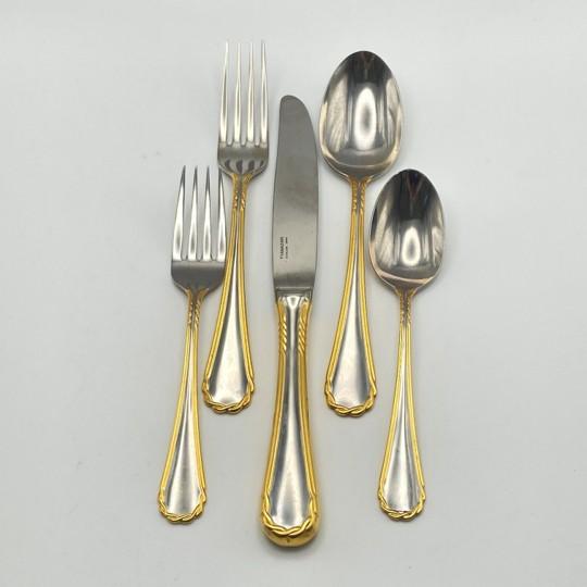 Late 20th Century Service for 16! Yamazaki "Tasha" Gold Accent Stainless Luxury Flatware (80-Pieces / 16 Place Settings) Late 20th Century For Sale - Image 5 of 18