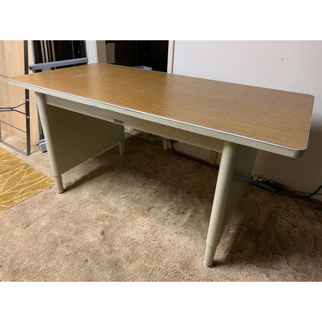 Steelcase 1970s Mid-Century Modern McDowell and Craig Vintage Metal Writing Desk For Sale - Image 4 of 13