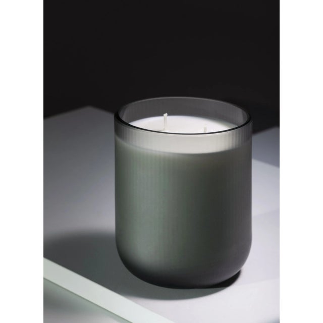 Stilla, like a drop of wax. Dense, silky, fragrant. with a word borrowed from the Latin dictionary, meaning ‘drop’,...