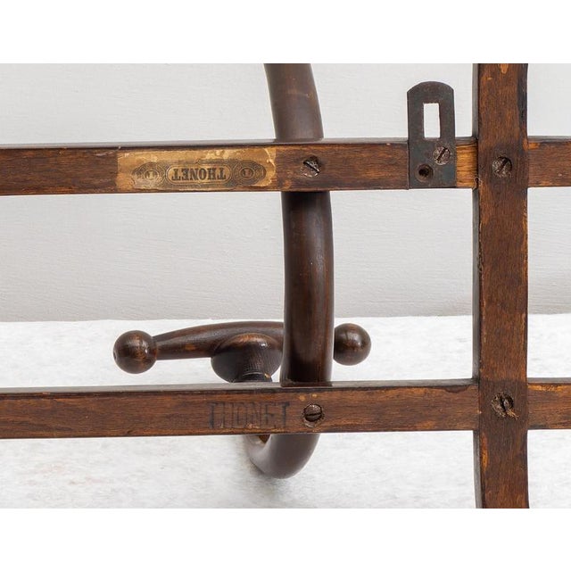 Early 19th Century Art NouveauCurved Wood Wall Hanging from Thonet Vienna, 1809 For Sale - Image 5 of 9