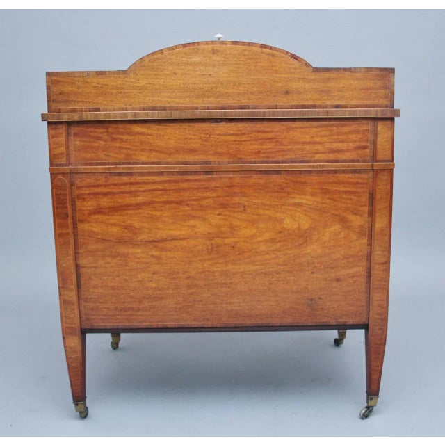 Lady's Writing Table in Satinwood, 19th Century For Sale - Image 6 of 15