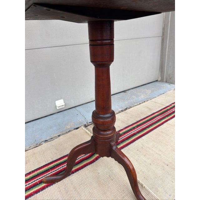 A Very Fine Chester County, Pa Cherry Federal Snake Leg Candle Stand, Circa 1790-1810 For Sale - Image 11 of 18