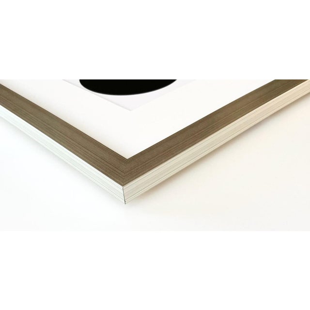 Artist: Ellsworth Kelly Title:Circle form Medium: Linogravure Marks: Not signed, not numbered Printed: 1999 by Heinrich...