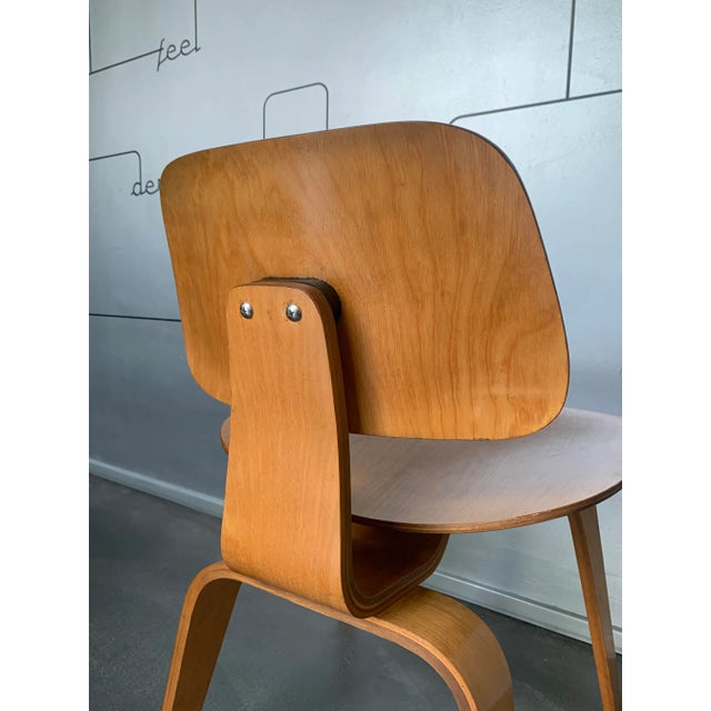 DCW Dining Chair in Wood by Charles & Ray Eames for Herman Miller, 1950s For Sale - Image 10 of 16