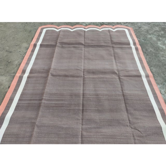 Textile Handmade Cotton Vegetable Dyed Scalloped Edge Rug Brown With Terracotta Red Border - 6x9 For Sale - Image 7 of 11