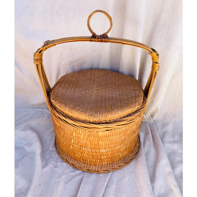 Early 20th Century Chinese Woven Rattan Wedding Basket For Sale - Image 9 of 9