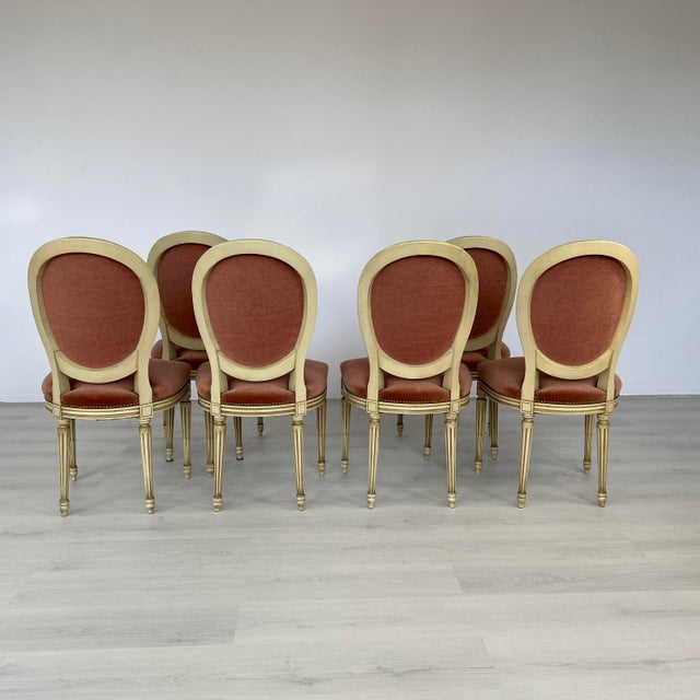 Original French Louis XVI Medallion Back Dining Chairs – Set of 6 For Sale In New York - Image 6 of 12