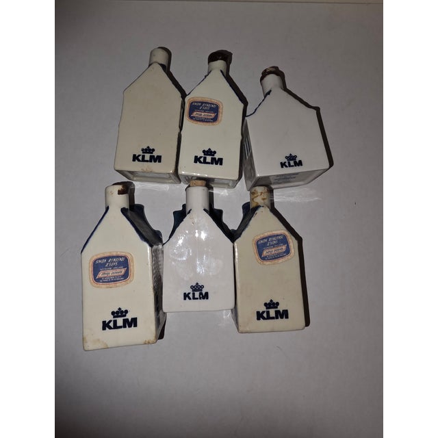 1960s KLM Dutch Delft Miniature Building Liquor Bottles For Sale - Image 5 of 9