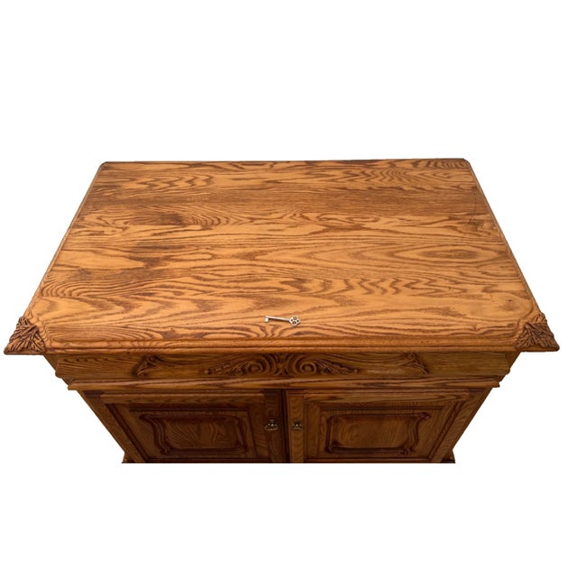 Brown 1990s Oakwood Interiors Lowboy Dresser Chest Four Cedar Drawers Cabinet Locking For Sale - Image 8 of 14