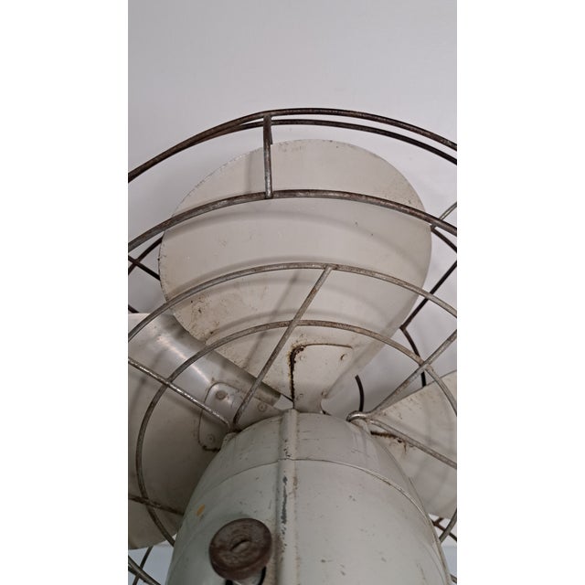 Vintage Robbins & Myers 3-Speed Metal Desk Fan, Brantford Canada, Circa 1950 For Sale - Image 13 of 13