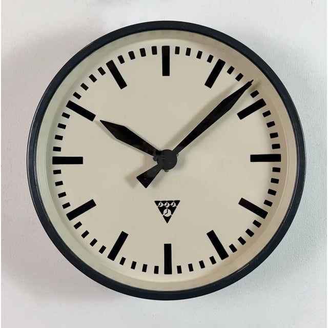 Metal Industrial Factory Wall Clock from Pragotron, 1960s For Sale - Image 7 of 17