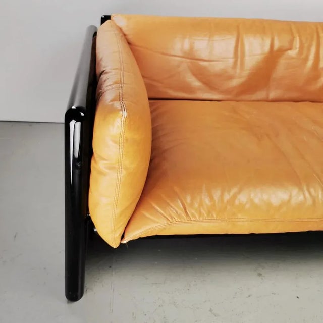 Black Lacquered Structure & Leather 2-Seater Sofa by Dino Gavina for Studio Simon, 1970s For Sale - Image 6 of 7