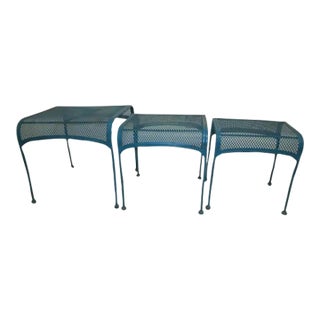 1980s Salterini Style Blue Metal Nesting Side Tables - Set of 3 For Sale