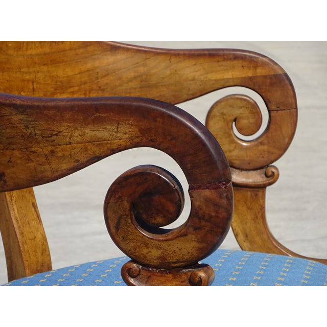 Antique Gondola Armchair in Walnut and Fabric For Sale - Image 18 of 18