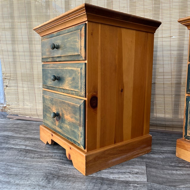 A Pair of Rustic Style Nightstands by Mastercraft Furniture. Circa 1970s For Sale - Image 10 of 18