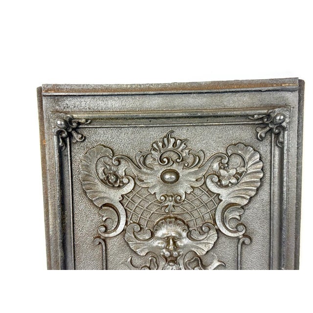 Antique Renaissance Revival Mascaron Grotesque Cast Iron Fireback, in Flawless conditions. Designed before 1890