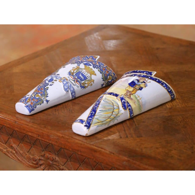 French Pair of 19th Century French Porquier-Beau Quimper Faience Wall Vases For Sale - Image 3 of 14