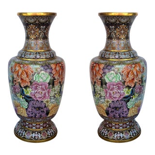 Pair of 1900s Chinese Traditional Cloisonné Vases For Sale