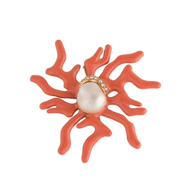 Oscar de la Renta 90s Oscar De La Renta Brooch Coral Branch Pearl Enamel Rhinestones Crystals Vintage Gold Plated For Sale - Image 4 of 8