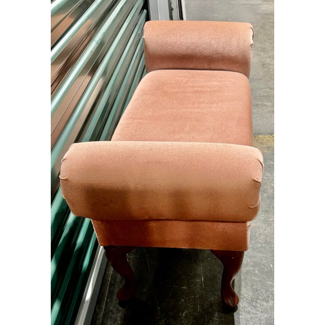 French Provincial Mid 20th Century Dusty Pink Rolled Arm Accent Bench For Sale - Image 3 of 7