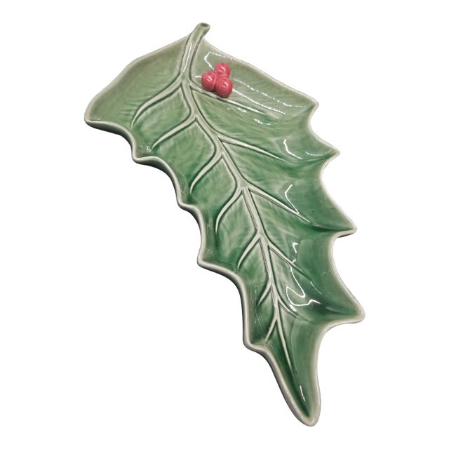 Bordallo Pinheiro Christmas Holly Leaf With Berries Serving Dish Portugal 14" For Sale